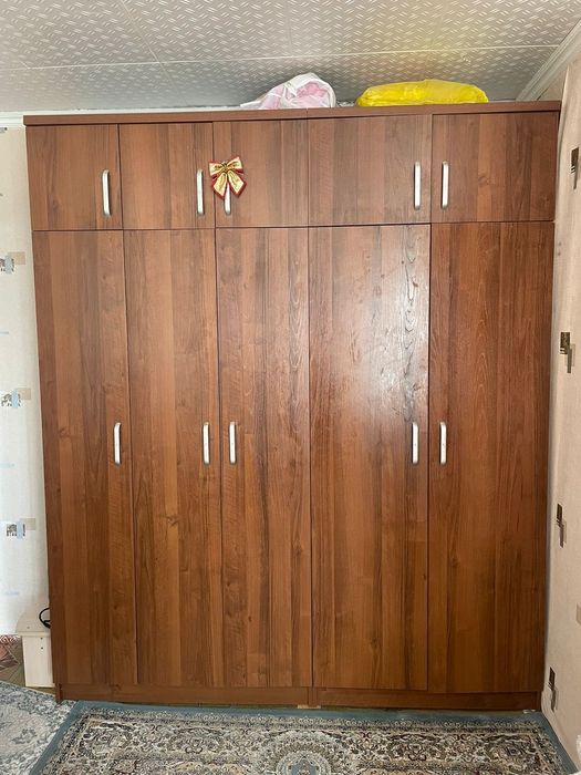 Подам шкаф в хорошем состоянии