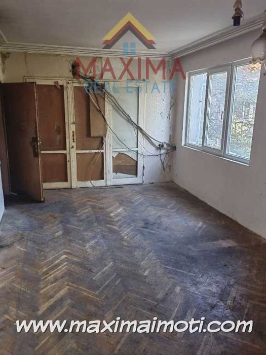 Продава се Тристаен апартамент в Пловдив, Христо Смирненски - 100 кв.м за 1320 €/кв.м - Снимка #5
