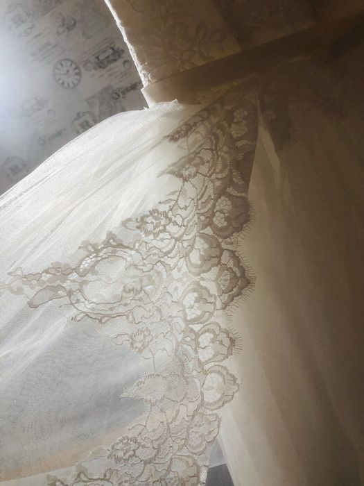 Vand rochie de mireasa tip printesa