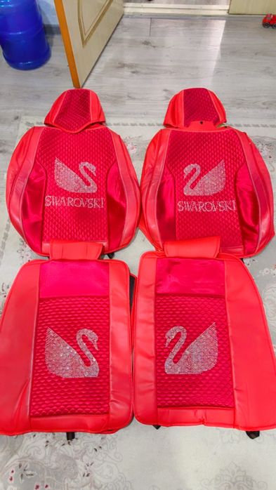 Mashina Treker chexol jenskiy