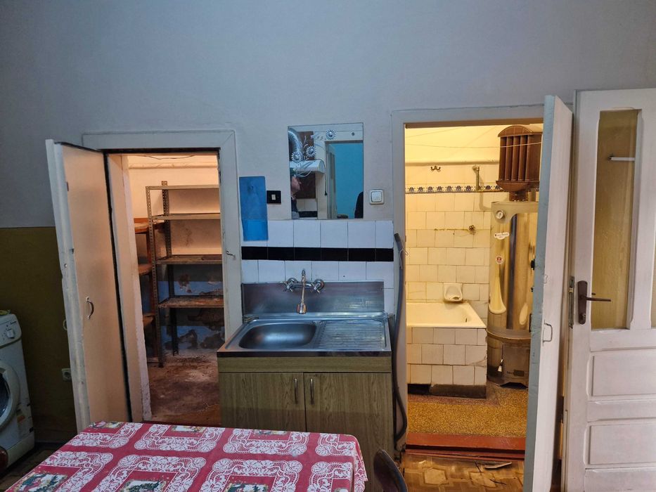 Casa de vânzare zona piață