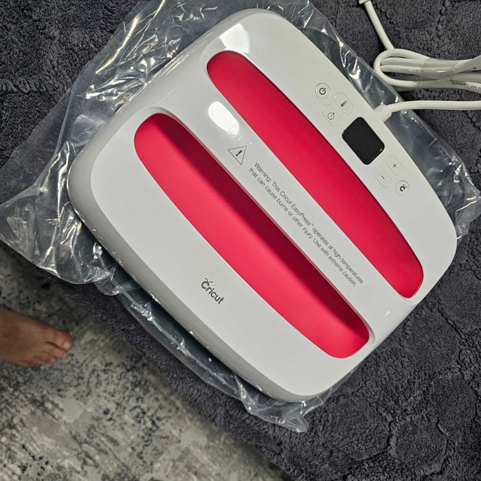 Термо преса Cricut EasyPres2