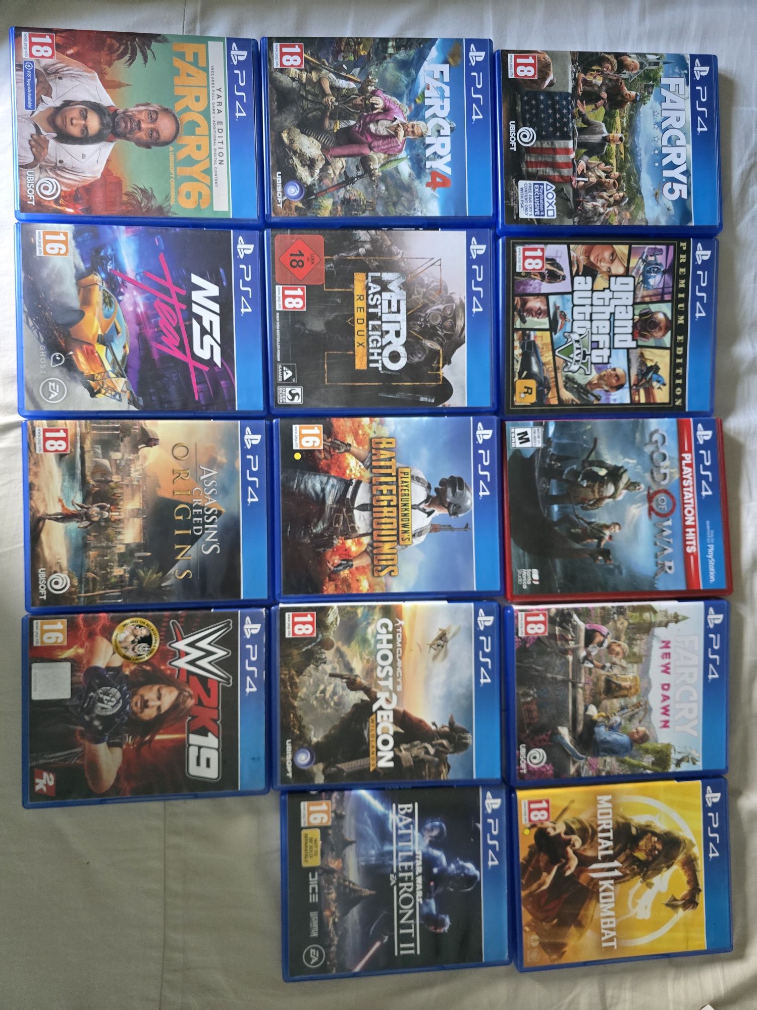 Vand PS4 PRO+o maneta