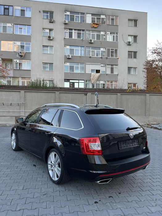 Skoda Octavia VRS 2.0 Diesel / 184 CP / DSG / KeyLess / Panorama /