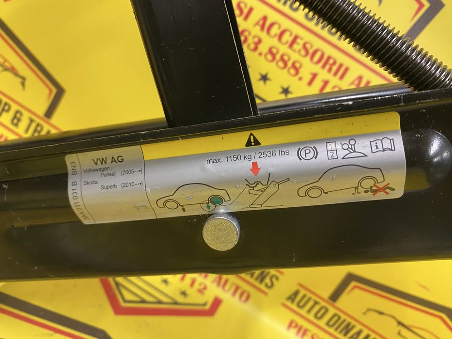 Cric auto original Skoda Superb 2 B6 Vw Passat B6 B7 3C0011031
