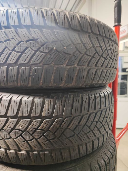 2бр.зимни гуми 215/60/16 Fulda