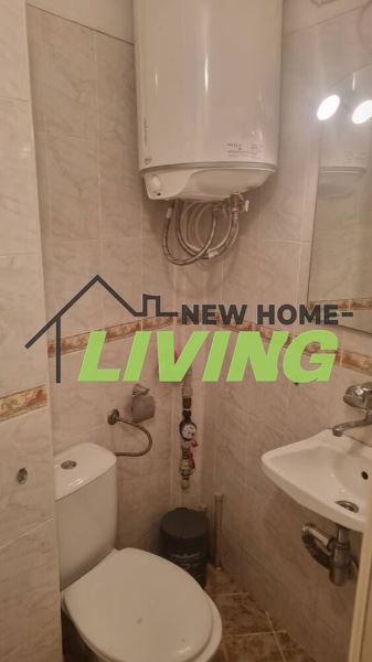 Продава се Едностаен апартамент в Пловдив, Кършияка - 40 кв.м за 2475 €/кв.м - Снимка #2