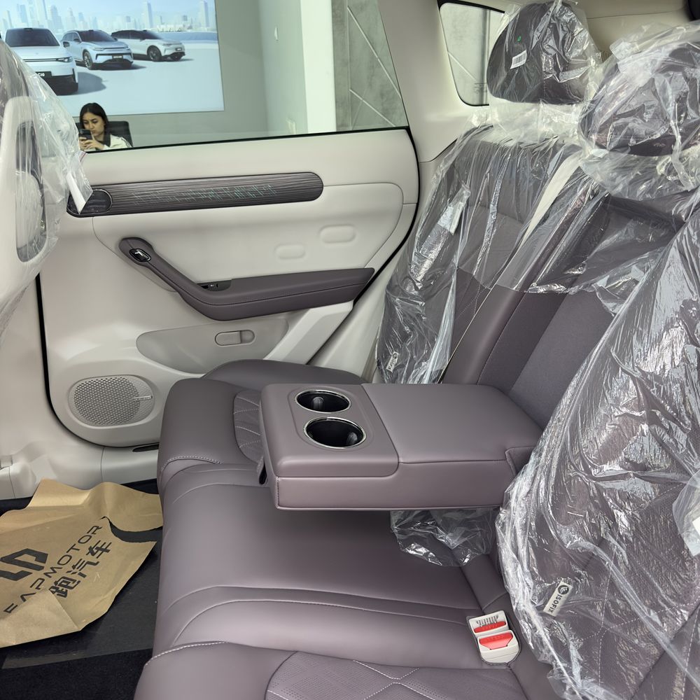 Leapmotor C11 Smart dop optsiya 2 pozitsiya