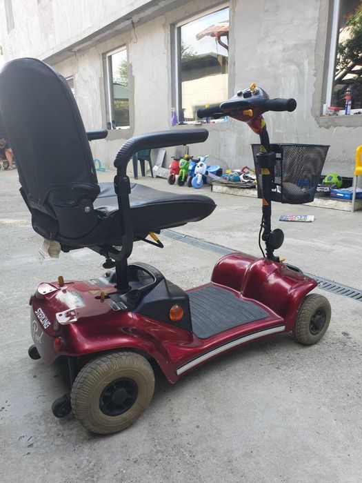 Vand carucior-scuter electric handicap ca nou ,bat.NOI !!!