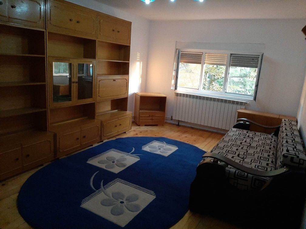 Ofer spre închiriere apartament