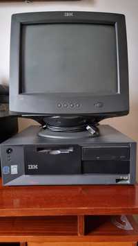 Unitate calculator și monitor