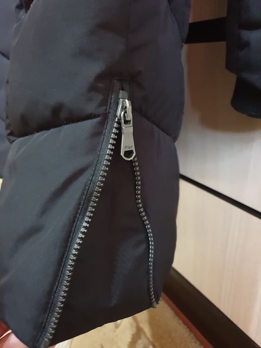 Женская чёрная куртка