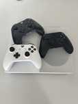 Xbox one s + 3 controlere