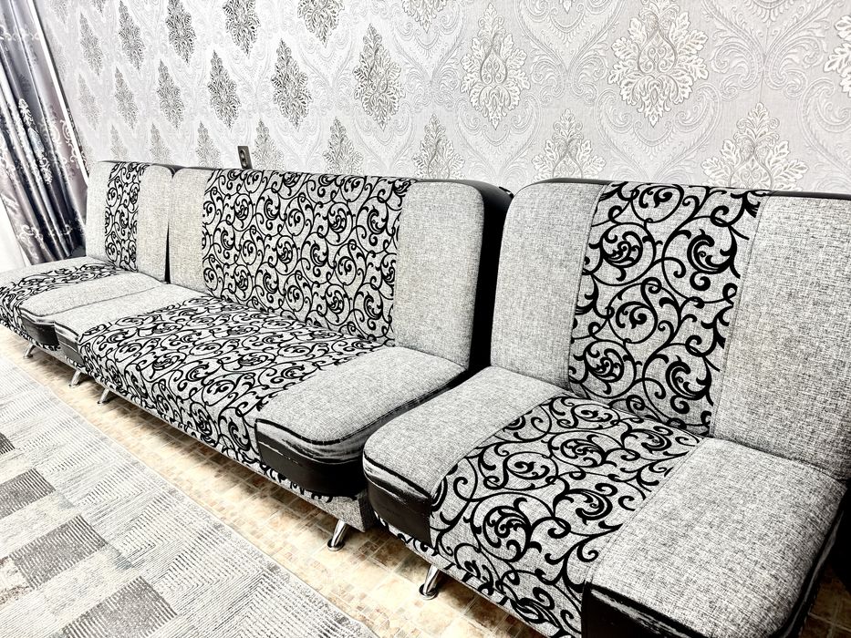 Продам Диван и два кресла