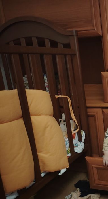 Vând pătuț lemn stejar