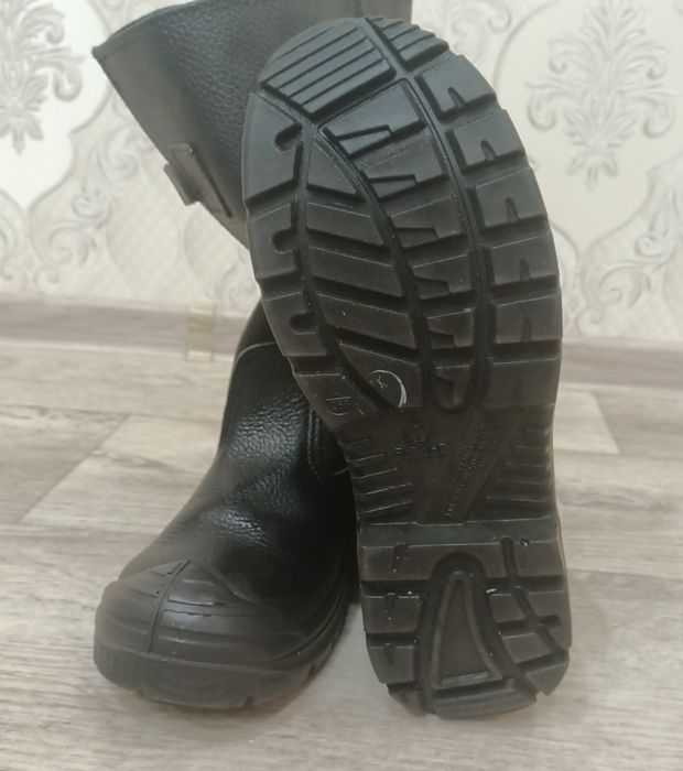 Продам Кирзовые сапоги