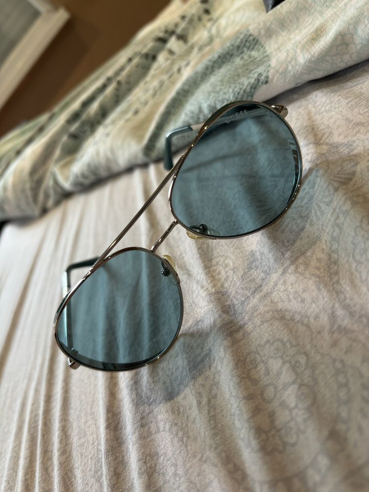 Дамски очила Guess