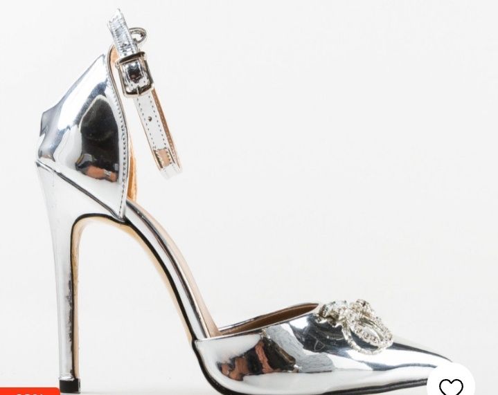 Pantofi cu toc eleganti argintii