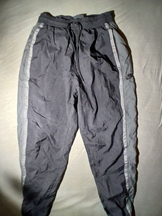 Nike оригинален шушлек комплект – M (горнище) / S (долнище) – отлично