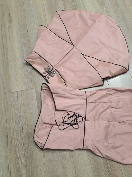 Romantika официална рокля