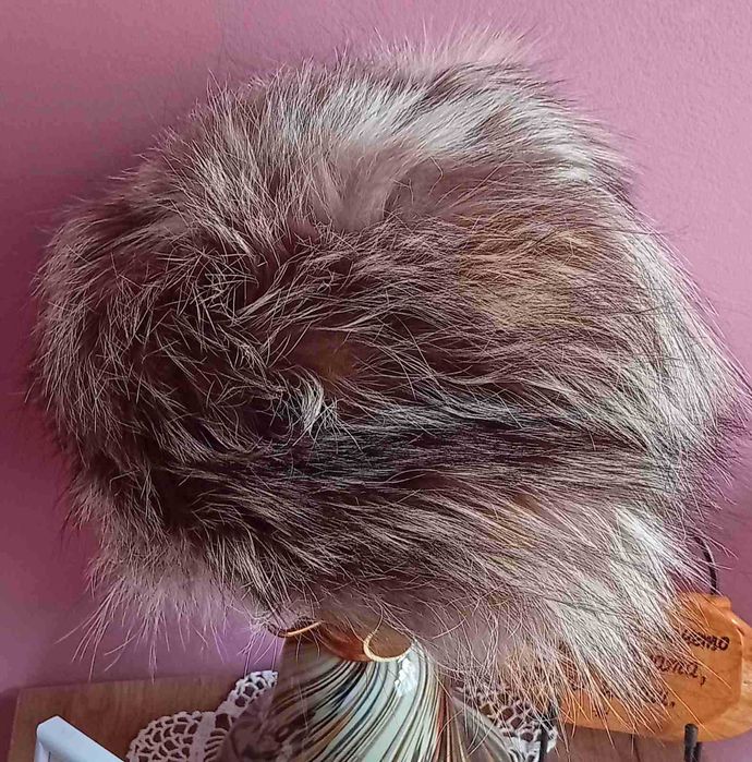 Шапка и яка от сребърна лисица