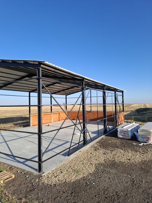 Vând hală metalică urgent 10 cu 20 4 m la streașină