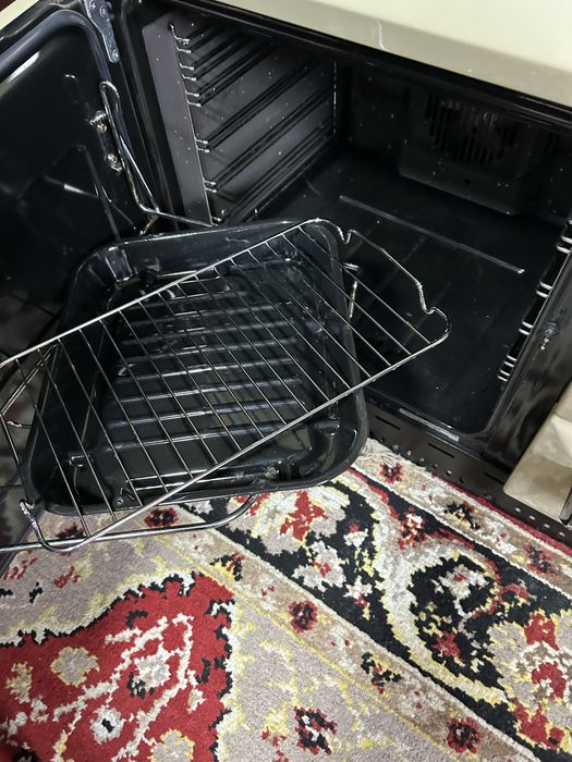 Aragaz RangeMaster cu inductie