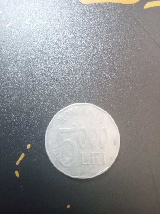 Monezi de vanzare.