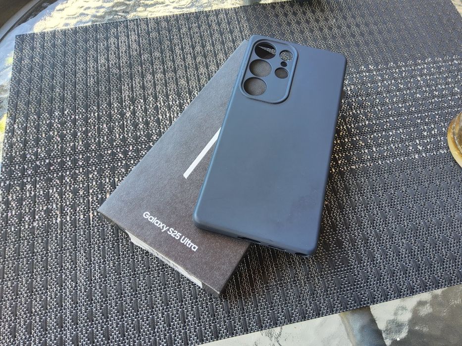 Vand husa originala S25Ultra NOUA SILICON SLIM