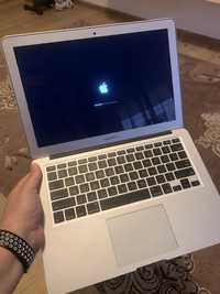 MacBook AIR 13 -impecabil