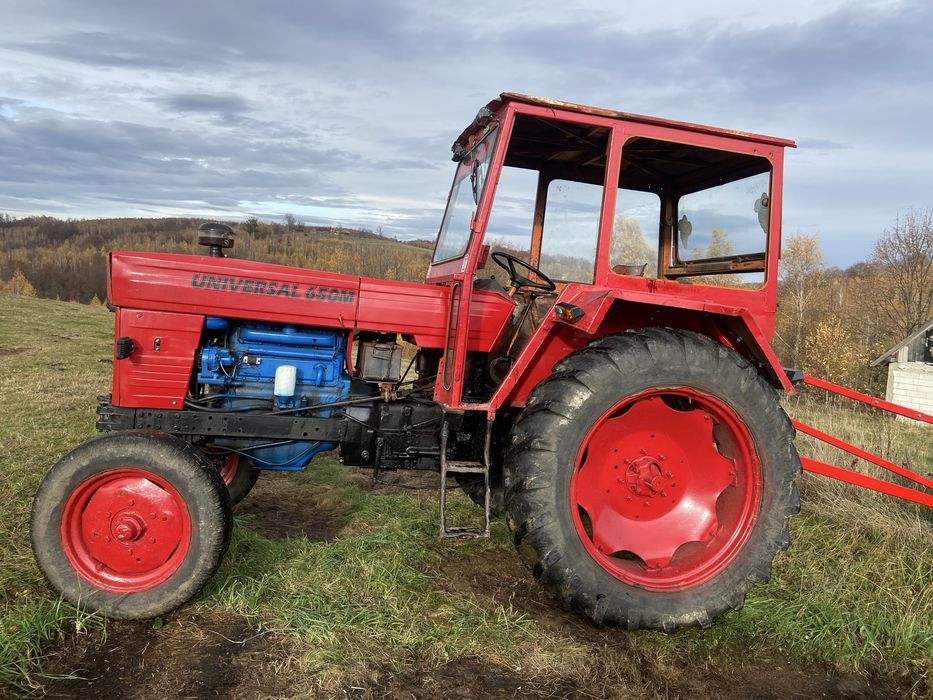 Tractor u 650 cu plug si disc