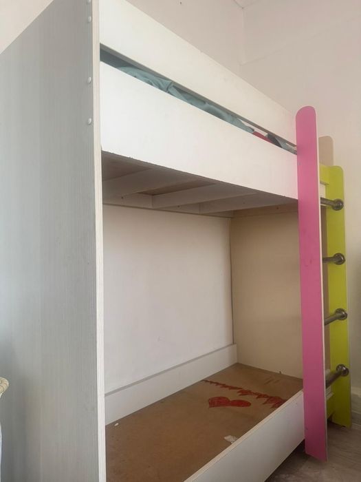 Двухяросная детская кровать