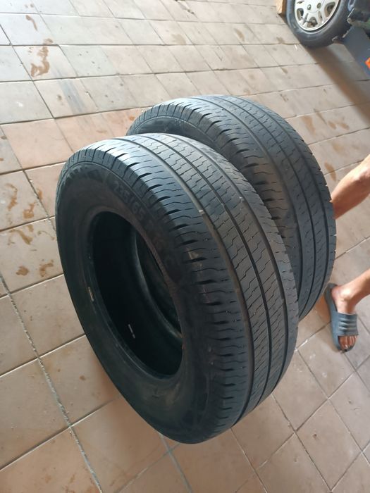 235 65 16c Continental 2buc