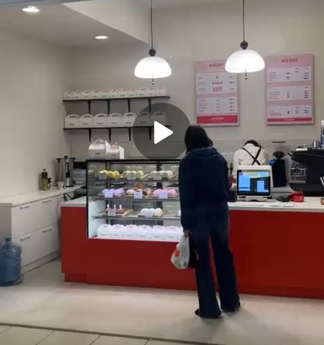 Островок для кофейни, выпечка, торты и т.п.