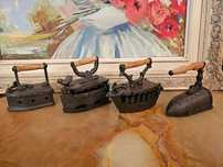 Set de 4calcatoare mici din fonta cu maner de lemn