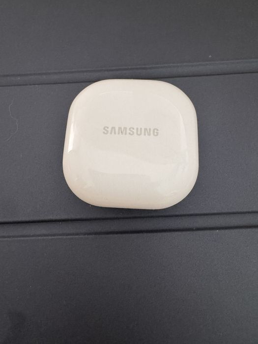 Samsung galaxy buds 2