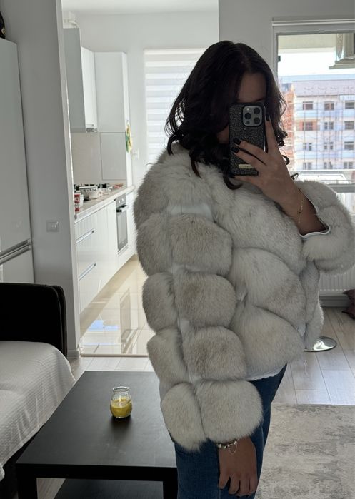 Vand blana naturala de vulpe în V