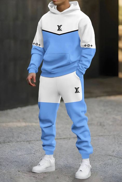 Treninguri unisex la pret redus doar 2XL IN STOC .