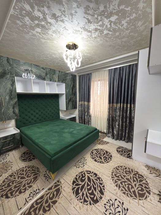 Срочно сотилади 4-хона 2-этаж 9-этажли домда лифт тараф. Согдиана