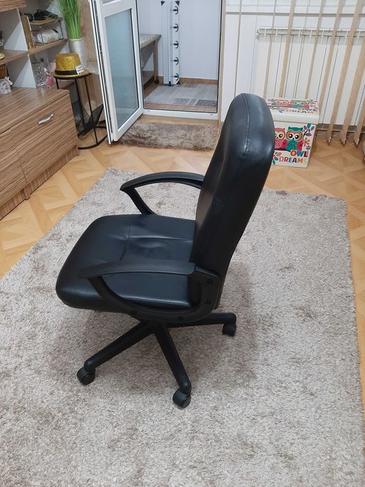 Vand scaun birou reglabil pe inaltime