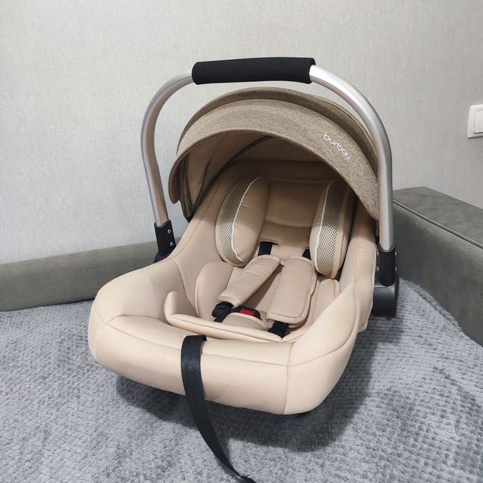 Продается автокресло, автолюлька для новорожденных.