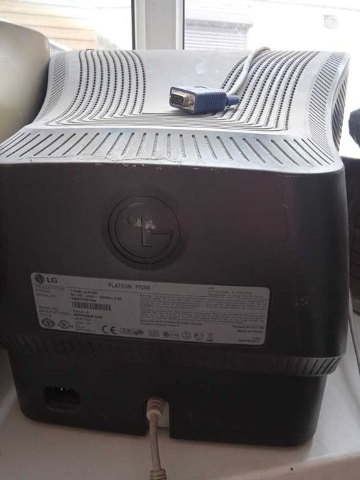 продается монитор