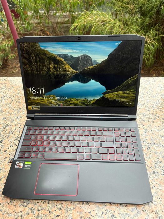 Acer Nitro 5 геймърски лаптоп