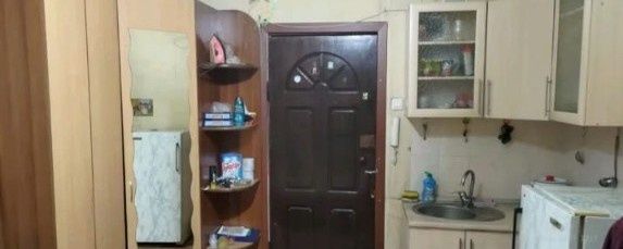 СРОЧНО ТОРГ! однокомнатная квартира в бывшем общежитии, 14 кв