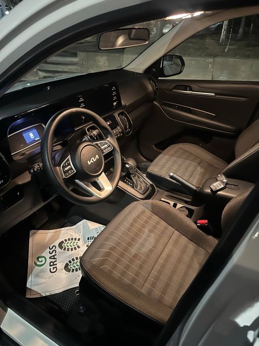 Kia Sonet 2 pozitsa 2024 sotiladi