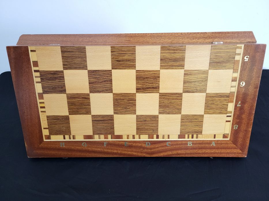 #6 Дървен шах От времето на соца,табла