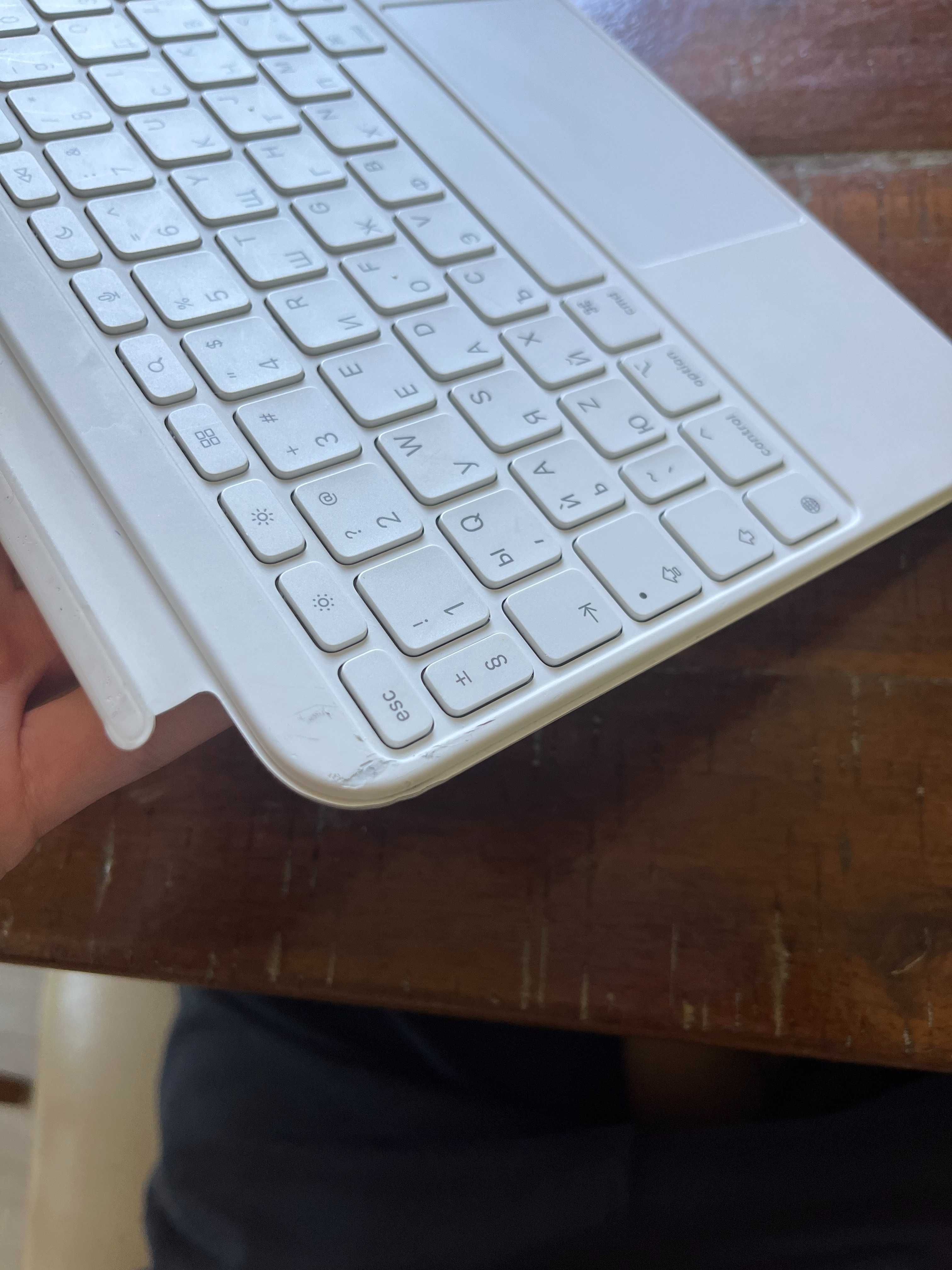 Клавиатура за Ipad  Magic keyboard folio