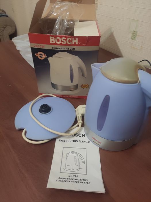 Чайник электрический б/у.