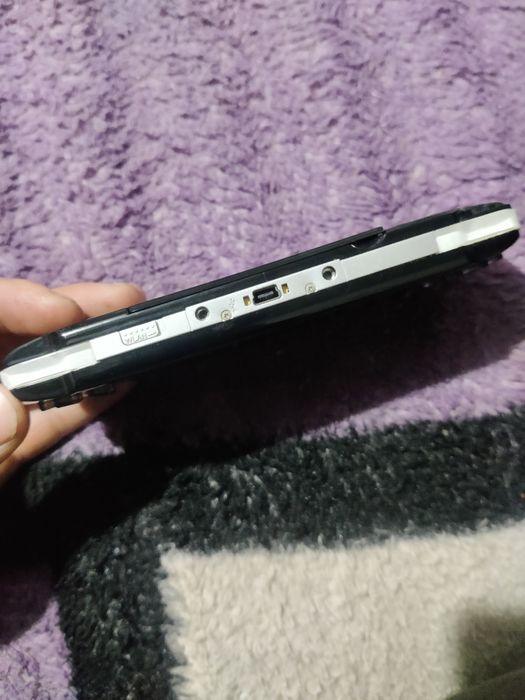 Vând PlayStation PSP 3004