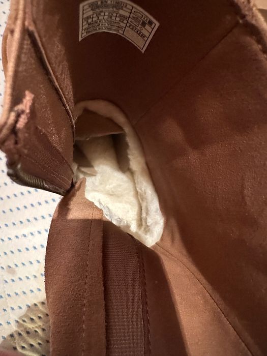 UGG Велурени ботуши до прасеца Classic Twin